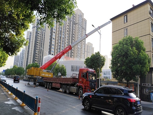 吊車(chē)租賃需要考察哪些事項(xiàng)？使用時(shí)需遵循什么規(guī)范要求？